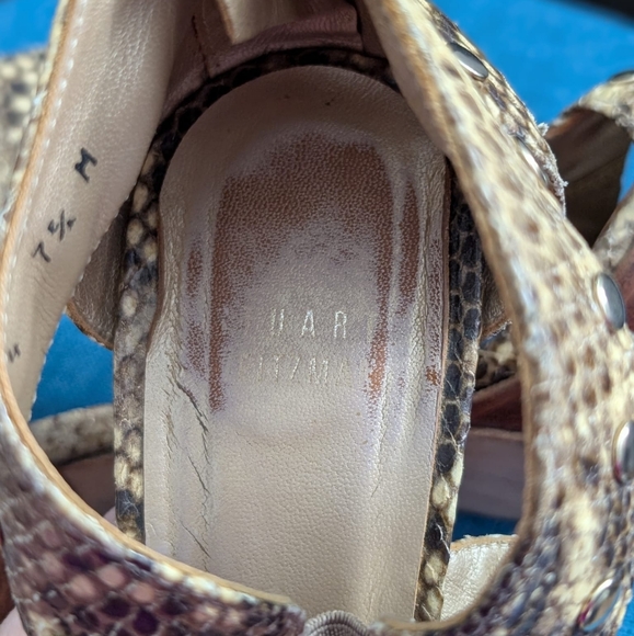 Stuart Weitzman Women's Airforce Snakeskin Heels size 7 1/5 - Picture 8 of 10
